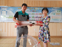 칠곡 북삼초등 갑자기 비가 와도 걱정 없어요 양심우산이 있으니까요