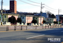 파손된 차선분리대, 사고위험만 더 키워