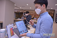 비대면 시대 필수품 태블릿PC 구경하세요