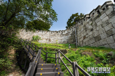 북악산 52년만에 시민품으로…