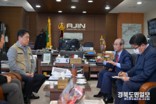청도군, 자매결연지 아진산업(주)에 청도반시 전달