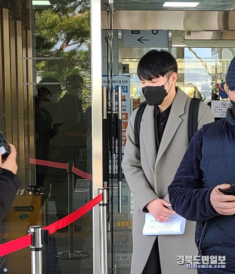 '프로포폴 상습 투약' 휘성 집유 2년 선고