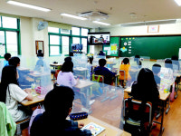 칠곡 왜관초 온(溫)세상 만들기 버스킹 성료