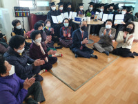 포항 흥해읍, 남성1리 동네경로당 대학 수료식