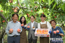 김하수 청도군수, 복숭아 가공농장 점검