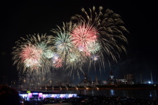 역대 최대 불꽃 포항 밤하늘 팡팡