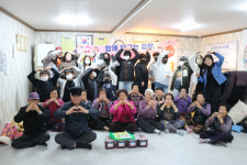 포항 죽천초, 경로당 방문해 김장 나눔과 위문공연 펼쳐