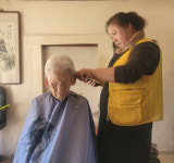 울진 북면 헤어스케치 봉사단, 거동 불편 어르신 4명에 찾아가는 이미용 봉사