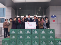 김천 영락교회, 지좌동 행정복지센터에 따뜻한 희망상자 기부