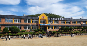 청송군 도평초 선생님과 전교생 아침 건강 걷기 프로그램 추진
