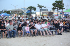 위드미송도탑스빌점 | 포항 송도해수욕장 달군 모래 위 '환상골 향연'