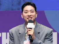 박위, KTX 사고 영상 공개 후폭풍… 강연 취소·구독자 100만 붕괴