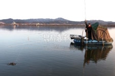 낚시춘추, 겨울붕어 곡창 - 무빙지대 1순위  영광 염산면을 주목하라!
