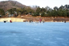 낚시춘추, 경기 I 안성 방고지-수도권 알짜 소류지 얼음낚시만큼은 확실합니다!