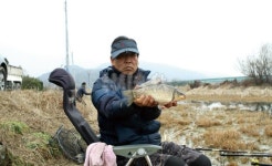 낚시춘추, 연재 I 신동현의 낙동강 순례 8-부산의 월척터  낙동강 하구둔치도수로