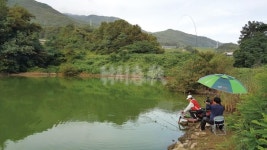낚시춘추, 경남_남해 대곡지-폭염 속 오아시스를 찾아
