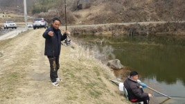  낚시춘추, 경남_합천 안금소류지-새벽 1시, 새우에 41cm