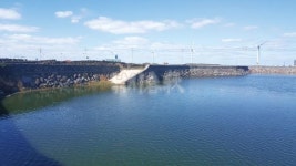  낚시춘추, 르포-제주도 붕어낚시터 답사기 이색풍경의 월척 소류지 도처에 배스 유입 후 대물붕어 자원 증가