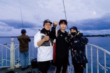 [경북 포항 양포방파제] 배낚시 이어 육지까지_한치가 터졌다!