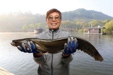 [추천 유료터] 충주 모점낚시터_한 번만 찾는 사람은 없다는 그곳!