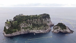 [2개월 연속기획_하늘에서 본 제주 섬 낚시터] 급류를 타고 대형 다금바리가!_범섬