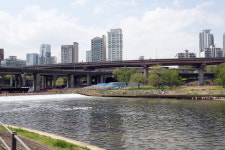 [특집] 한강 본류 루어낚시터 대공개  ① 잠실 한강공원  잠실 이크루즈선착장~탄천 합수부 1.2km  구간이 쏘가리 포인트