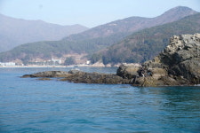 [추천 낚시터] 원도 씨알 빰치는 남해 상주 뱃길 5분 거리 돌섬에서 감성돔 폭주