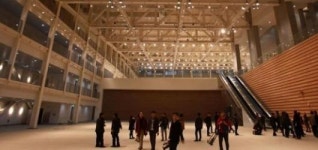 지하같지 않은 지하, 다 갖춘 문화허브