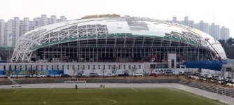 앵글로 본 U대회 신축 경기장