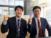 고객과 소통하며 새로운 금융 서비스 제공