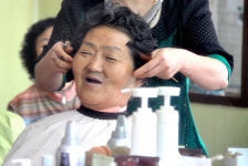 장성 효도권 사업 노인들 웃음꽃… 지역경제엔 활력