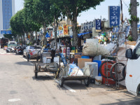 양동시장 인근 도로 가보니 창고야 주차장이야 불법 행위에 몸살 앓는 천변좌로