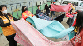 코로나19 취약계층 이불 세탁