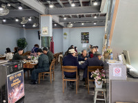 섣부른 거리두기 완화가 악순환의 재시작