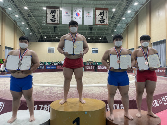 여수공고 김민재, 학산배장사씨름대회서 장사급 우승