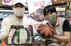 무더운 중복, 몸보신 수산물로 원기충전하세요