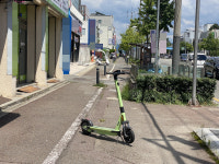 광주 도로 곳곳 나뒹구는 전동킥보드 골머리