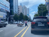 전일빌딩 앞 차도 무단횡단 만연… 해결책 없나