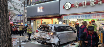 북구 말바우시장 인근서 차량 상점 돌진…19명 경상
