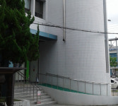 수억 들여 고쳤는데… 물 새는 광산구민회관