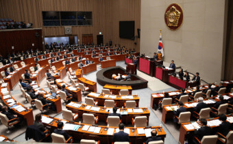'검사 2명 탄핵안' 국회 통과…헌정사 두번째