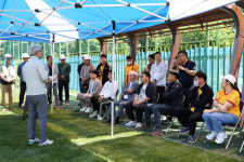 ‘천연잔디 2면 재조성’ 광주축구센터, 팬들이 직접 점검 나섰다