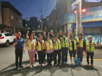 남부경찰 백운지구대-월산동 자율방범대, 야간 합동순찰 실시