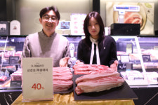 연휴에 삼겹살 먹자… 유통가, 삼삼데이 기획전