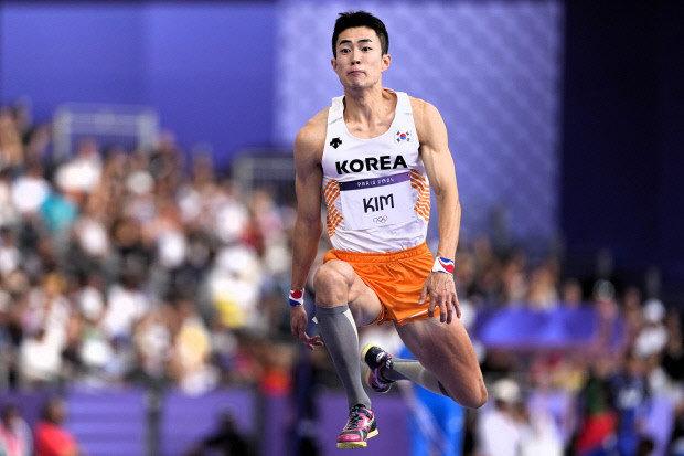 김장우, 파리 올림픽 남자 세단뛰기 예선에서 26위 탈락