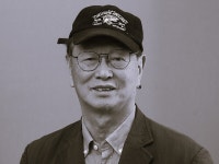 '개그계 대부' 전유성 별세…향년 76세