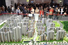 계층갈등 강남 아파트…보행로·초교 두고 단지 간 쟁탈전