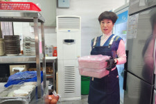 평일 밤에도 줄 선다…중흥동 뒷골목 뒷고기 입소문
