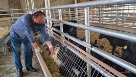 무농약 사료·농가 연대…귀농 성공모델 주목