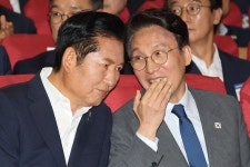 정청래·김민석, 지방선거 워크숍서 미세 신경전…차기 당권 경쟁 예고